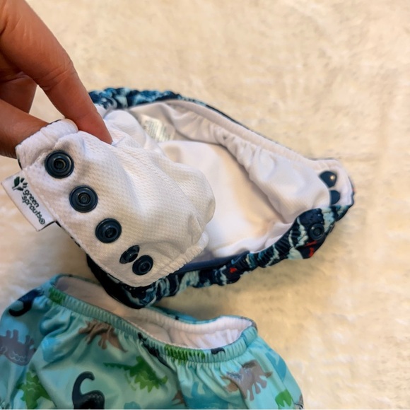 🚨SOLD🚨NWOT Green Sprouts Boy Reusable Swim Diaper 18m - Picture 4 of 5